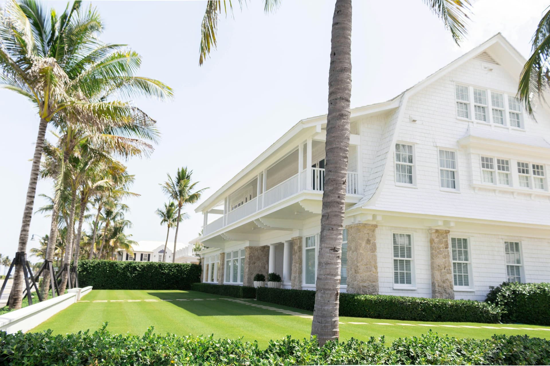 Best Time to Renovate Your Kitchen in Palm Beach County: Seasonal Pricing and Availability